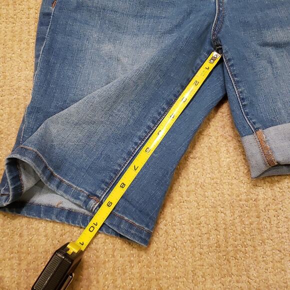 SEVEN7 Womens Weekend Bermuda shorts. Size 8 - Picture 3 of 6